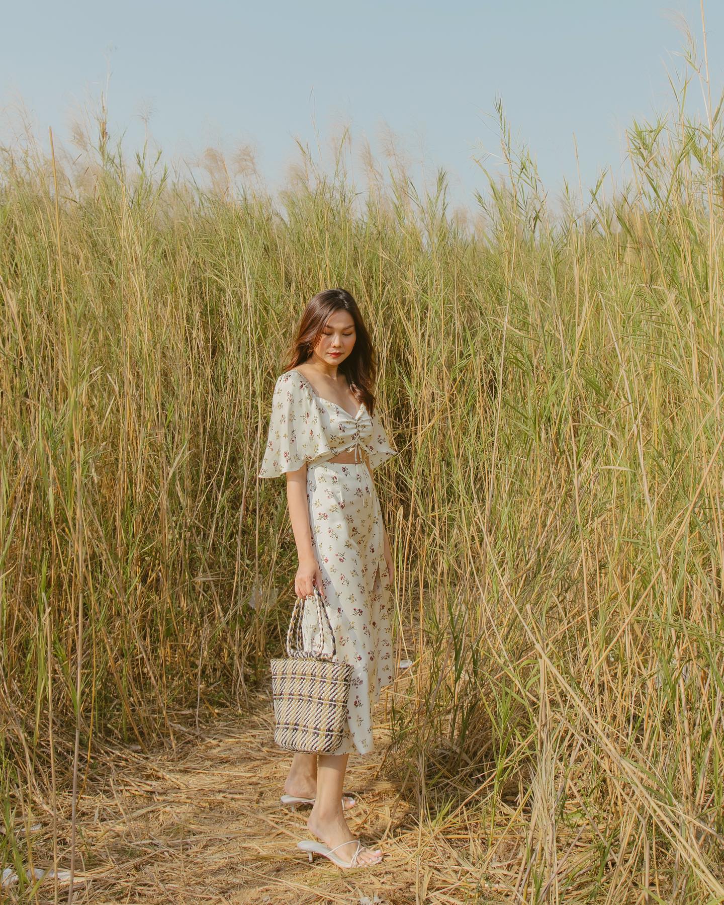 Kh&ocirc;ng thể l&agrave;m ngơ trước 5 mẫu v&aacute;y m&ugrave;a h&egrave; tuyệt xinh của c&aacute;c mỹ nh&acirc;n Việt: Đẹp từ dạo phố tới đi du lịch- Ảnh 4.