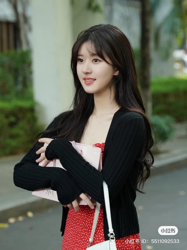 Triệu Lộ Tư quay về thời đỉnh cao nhan sắc- Ảnh 10.