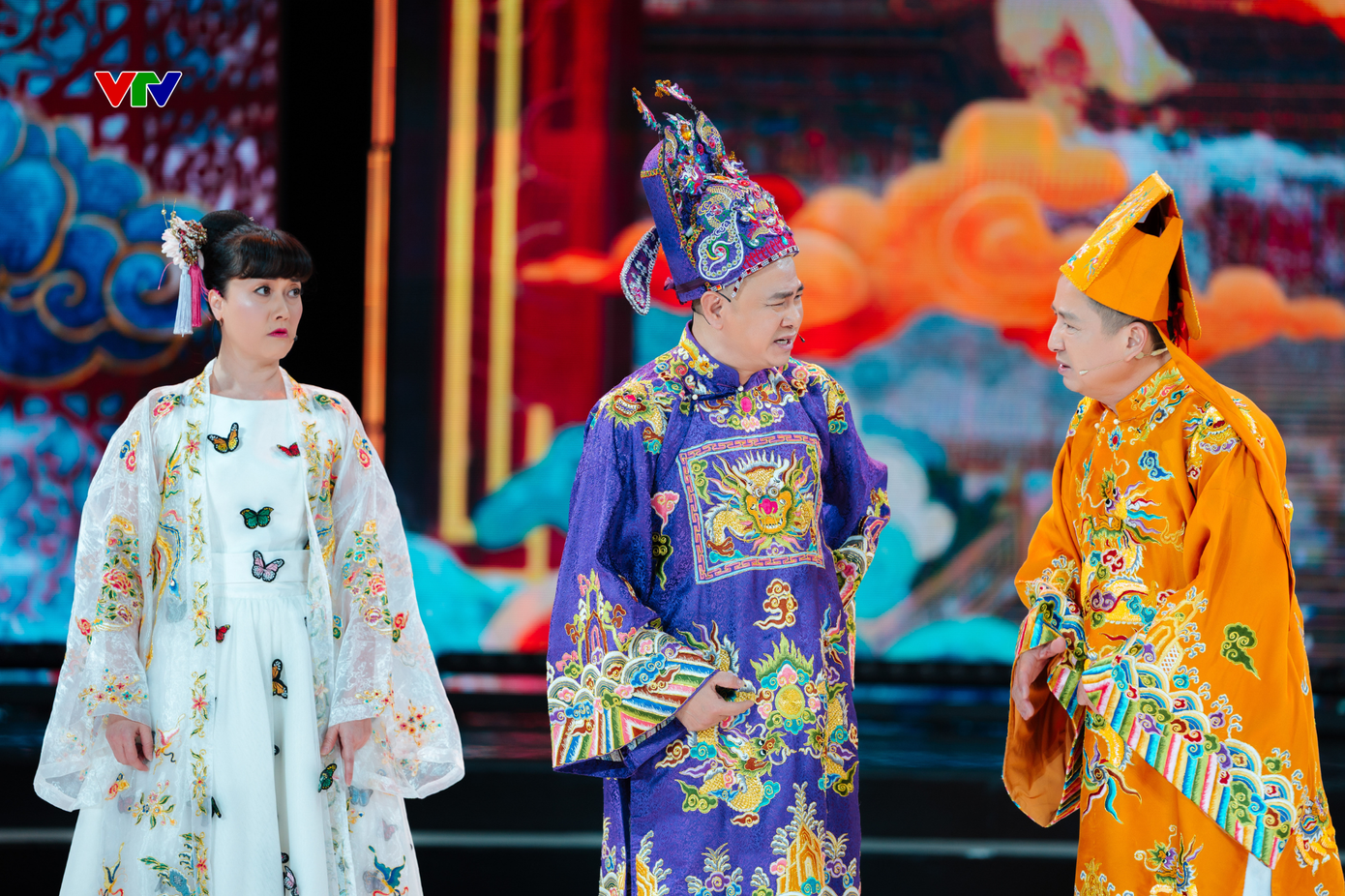 &ldquo;Số lượng luận văn tiến sĩ gấp 3 lần số trứng g&agrave; đẻ trong một năm&rdquo;- Ảnh 4.