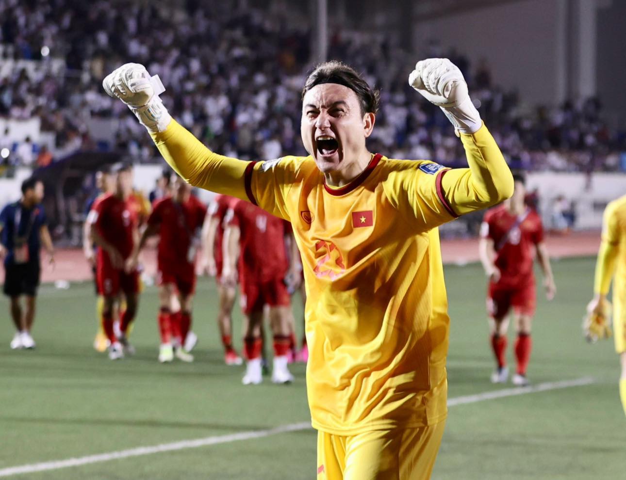 Xúc động về hành trình 10 năm gắn bó với bóng đá Việt Nam của thủ môn Văn Lâm- Ảnh 3. Xúc động về hành trình 10 năm gắn bó với bóng đá Việt Nam của thủ môn Văn Lâm- Ảnh 3.