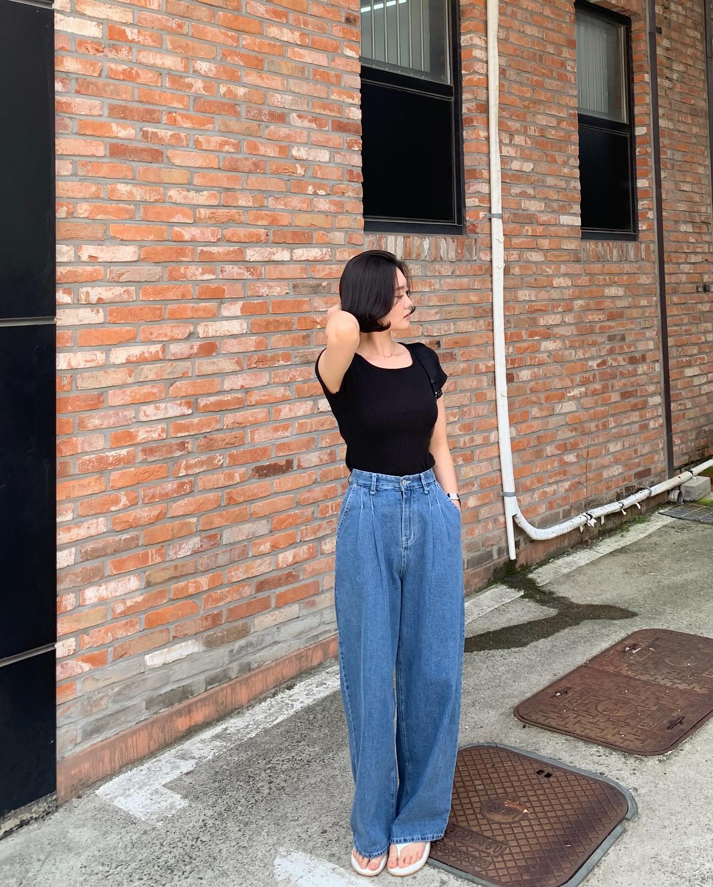 4 c&ocirc;ng thức trang phục tối giản cho những ai kh&ocirc;ng th&iacute;ch mix đồ cầu kỳ- Ảnh 12.