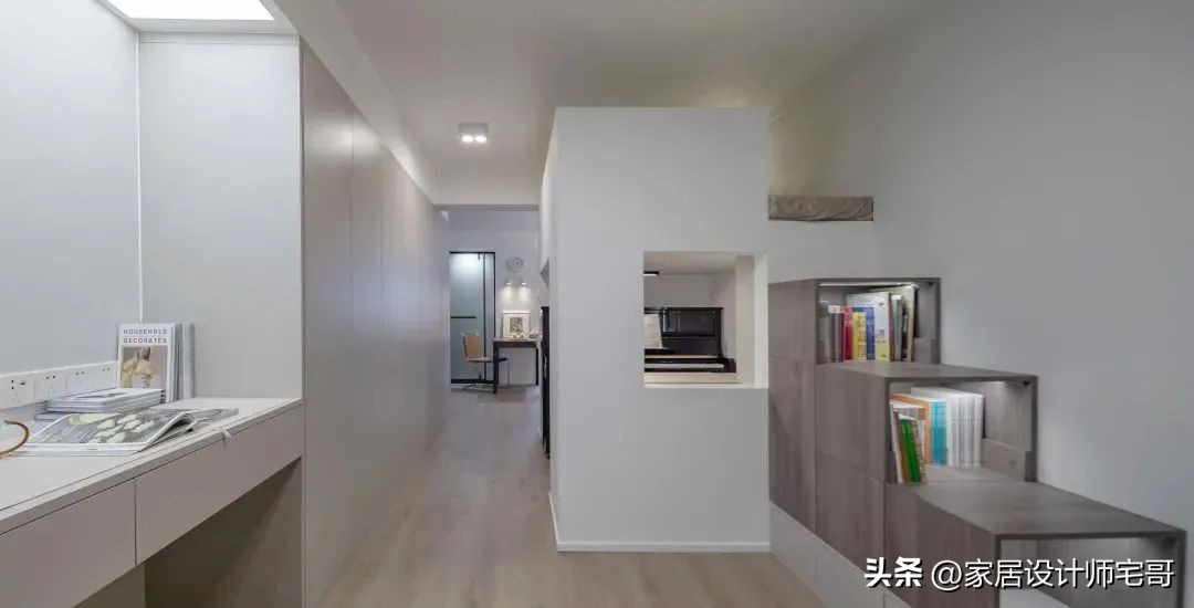 Căn hộ 54m&sup2; cho 3 thế hệ sống chung: Từ 2 ph&ograve;ng ngủ cải tạo th&agrave;nh 4 ph&ograve;ng ri&ecirc;ng, kh&ocirc;ng gian nhỏ nhưng ai cũng thoải m&aacute;i- Ảnh 18.