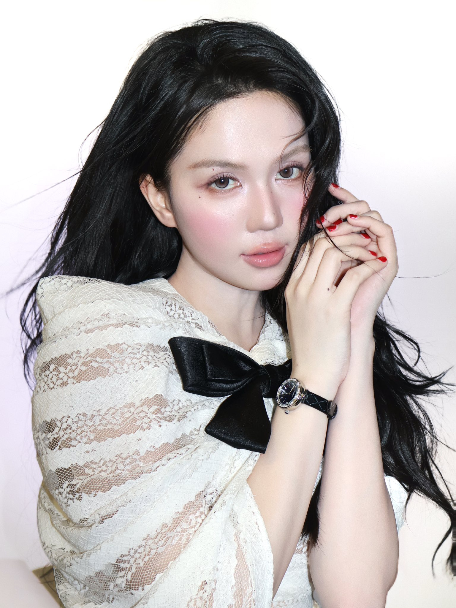 Ngắm biệt thự 50 tỷ của Ngọc Trinh: Ph&ograve;ng ngủ rộng bằng 3 căn chung cư đập th&ocirc;ng, g&oacute;c n&agrave;o trong nh&agrave; cũng &ldquo;sống ảo&rdquo; dễ d&agrave;ng- Ảnh 1.