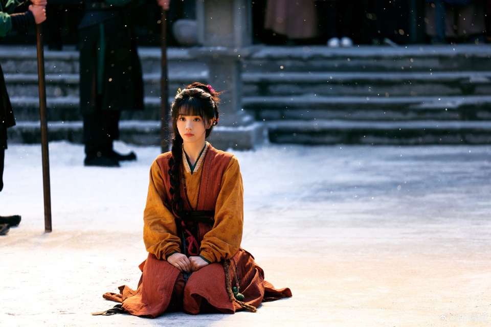 "Mỹ nhân đồ tể" dùng nhan sắc vạn người mê để hồi sinh sự nghiệp sau loạt scandal cạch mặt đồng nghiệp- Ảnh 1. "Mỹ nhân đồ tể" dùng nhan sắc vạn người mê để hồi sinh sự nghiệp sau loạt scandal cạch mặt đồng nghiệp- Ảnh 1.