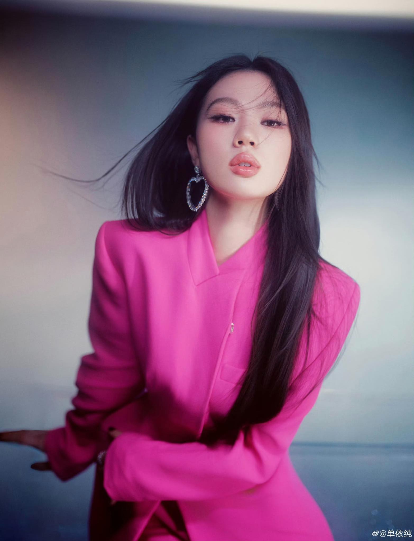 Nữ ca sĩ bị gh&eacute;t nhất showbiz hiện tại: Kh&ocirc;ng được cấp ph&eacute;p c&ograve;n ph&aacute; n&aacute;t bản gốc v&igrave; h&aacute;t dở, d&acirc;n t&igrave;nh khuy&ecirc;n &ldquo;n&ecirc;n biết ngại&rdquo;- Ảnh 3.