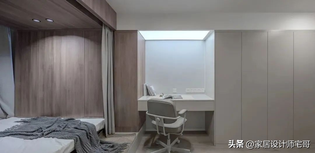 Căn hộ 54m&sup2; cho 3 thế hệ sống chung: Từ 2 ph&ograve;ng ngủ cải tạo th&agrave;nh 4 ph&ograve;ng ri&ecirc;ng, kh&ocirc;ng gian nhỏ nhưng ai cũng thoải m&aacute;i- Ảnh 1.