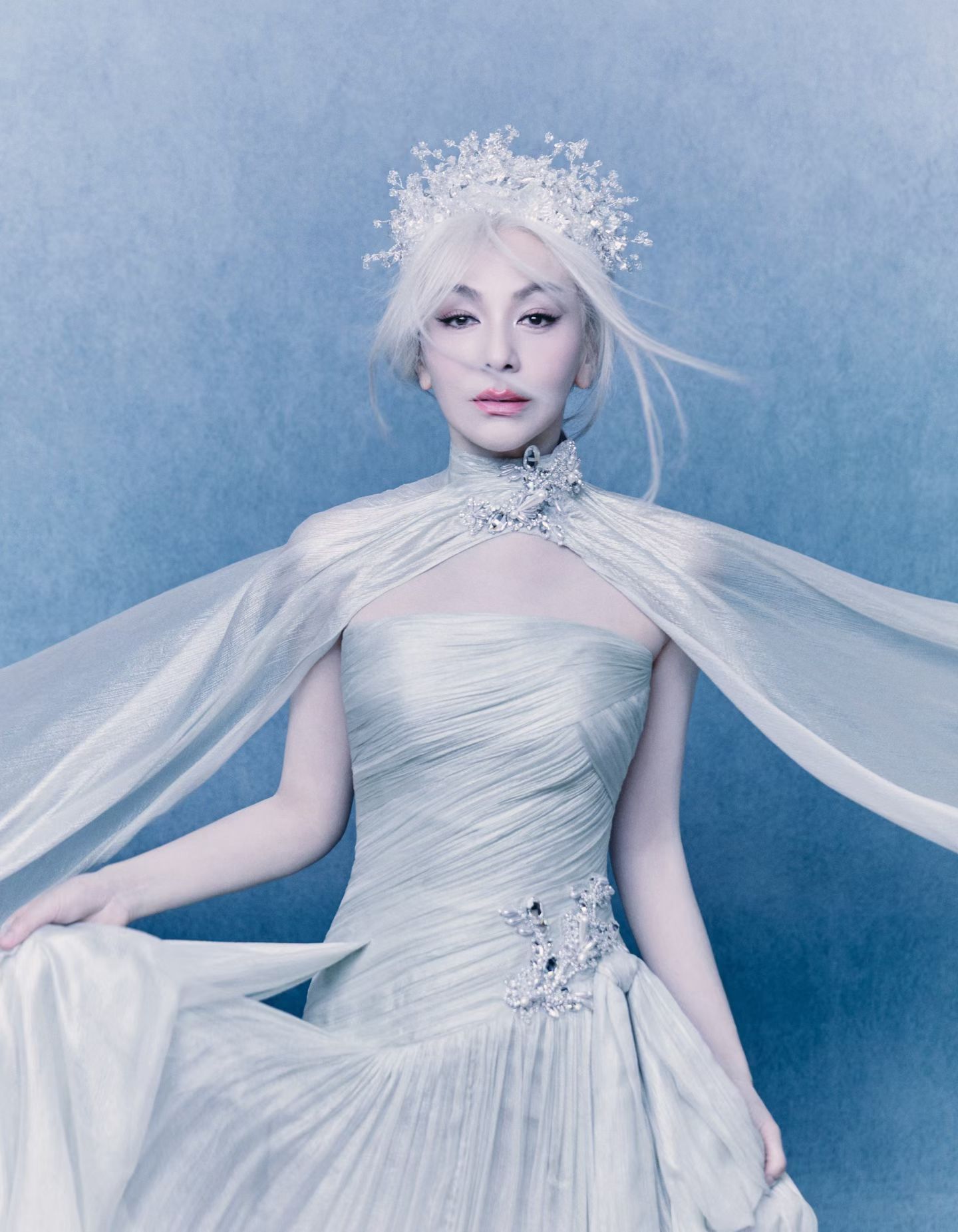 U60 vẫn l&ecirc;n đồ như c&ocirc;ng ch&uacute;a, cả Trung Quốc c&oacute; đ&uacute;ng 1 người: Thời gian kh&ocirc;ng lưu dấu vết, g&oacute;c n&agrave;o cũng n&eacute;t căng- Ảnh 3.