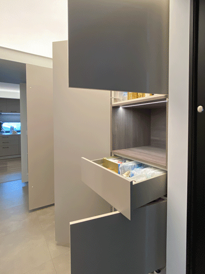 Căn hộ 54m&sup2; cho 3 thế hệ sống chung: Từ 2 ph&ograve;ng ngủ cải tạo th&agrave;nh 4 ph&ograve;ng ri&ecirc;ng, kh&ocirc;ng gian nhỏ nhưng ai cũng thoải m&aacute;i- Ảnh 3.