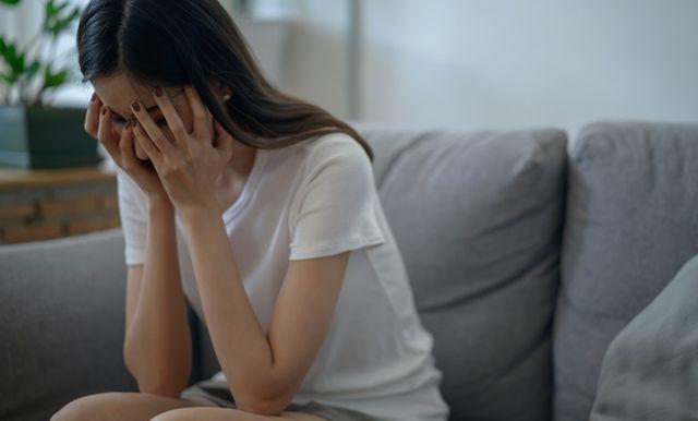 Đau đến mức không thể quan hệ, cô gái trẻ phát hiện mắc bệnh thầm kín- Ảnh 1. Đau đến mức không thể quan hệ, cô gái trẻ phát hiện mắc bệnh thầm kín- Ảnh 1.