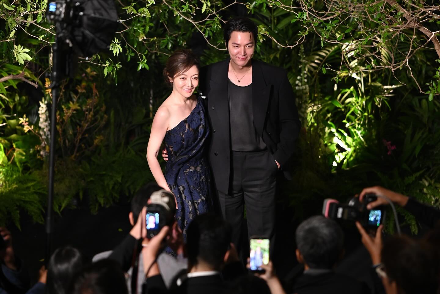 222 b&igrave;nh luận t&igrave;m kiếm, chuyện g&igrave; đang xảy ra với Lee Min Ho?- Ảnh 2.