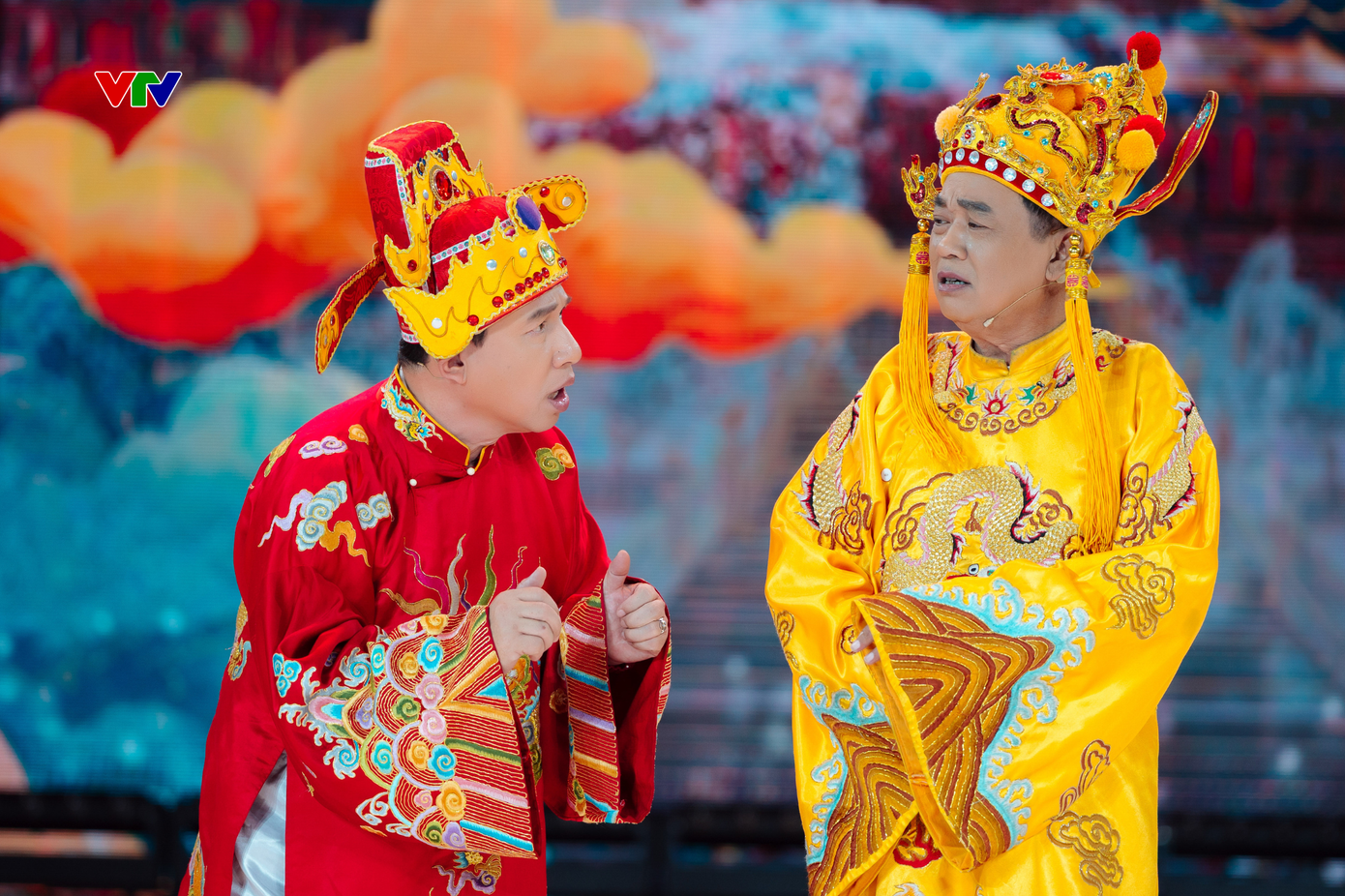 &ldquo;Số lượng luận văn tiến sĩ gấp 3 lần số trứng g&agrave; đẻ trong một năm&rdquo;- Ảnh 5.