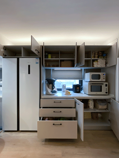 Căn hộ 54m&sup2; cho 3 thế hệ sống chung: Từ 2 ph&ograve;ng ngủ cải tạo th&agrave;nh 4 ph&ograve;ng ri&ecirc;ng, kh&ocirc;ng gian nhỏ nhưng ai cũng thoải m&aacute;i- Ảnh 11.