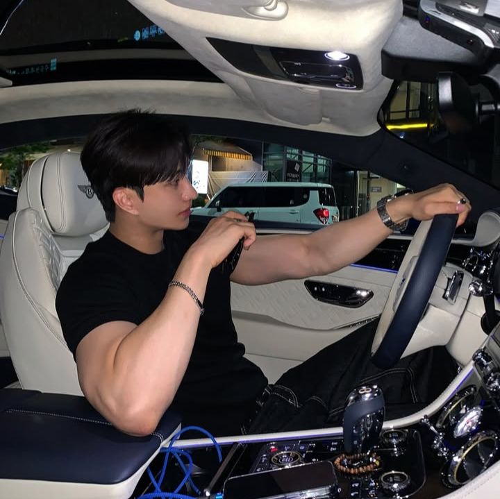 Dấu hiệu của &ldquo;c&ocirc;ng tử nh&agrave; ngh&egrave;o&rdquo;- Ảnh 2.