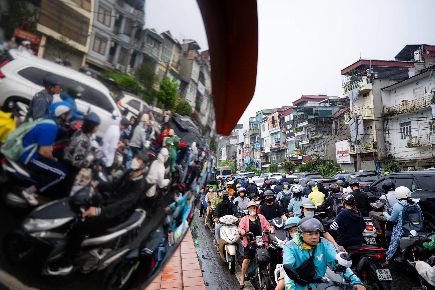 Cầu Long Bi&ecirc;n tạm dừng, Chương Dương qu&aacute; tải: Người d&acirc;n mệt mỏi ch&ocirc;n ch&acirc;n giữa d&ograve;ng xe &ugrave;n tắc- Ảnh 16.