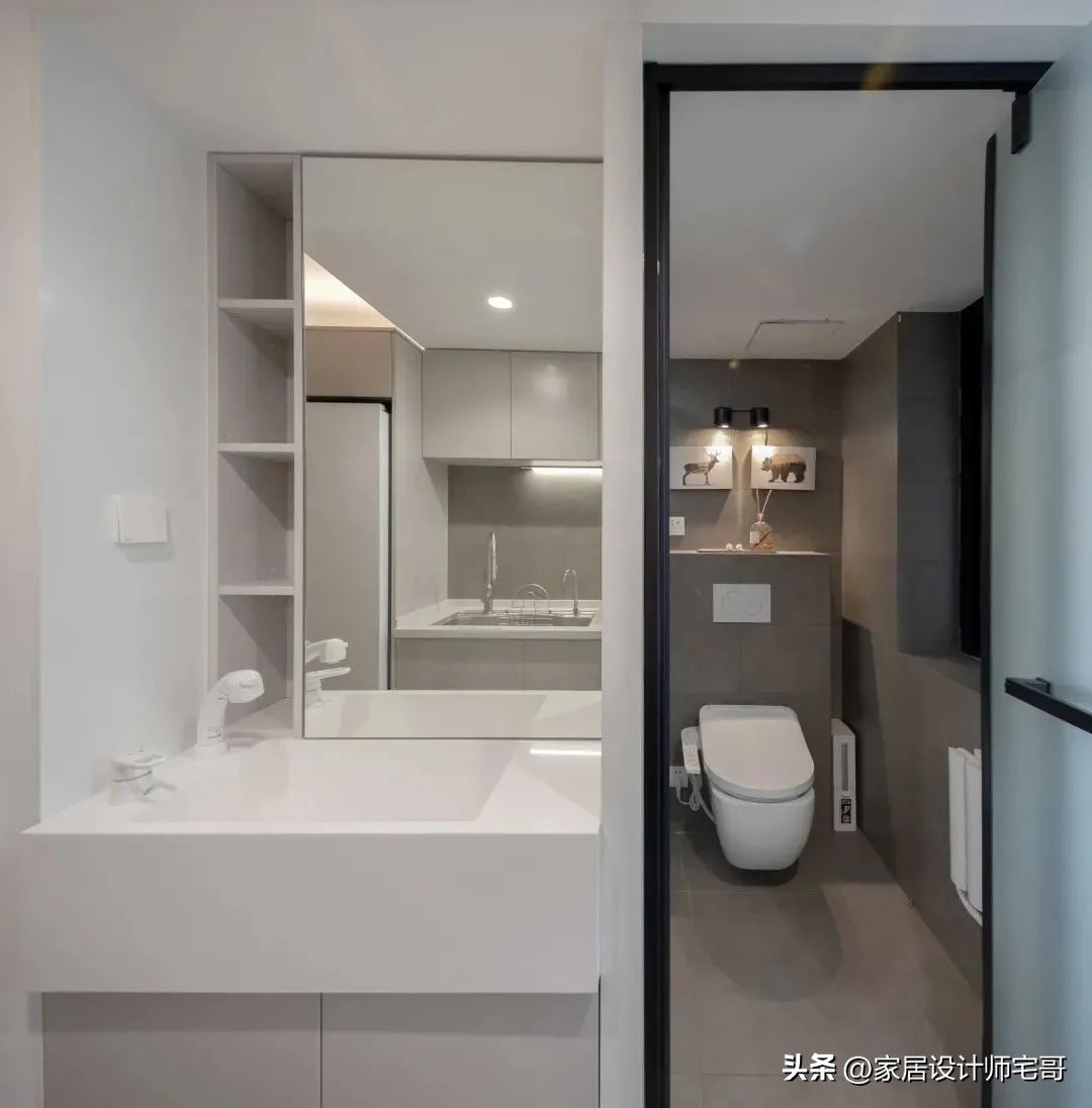 Căn hộ 54m&sup2; cho 3 thế hệ sống chung: Từ 2 ph&ograve;ng ngủ cải tạo th&agrave;nh 4 ph&ograve;ng ri&ecirc;ng, kh&ocirc;ng gian nhỏ nhưng ai cũng thoải m&aacute;i- Ảnh 16.