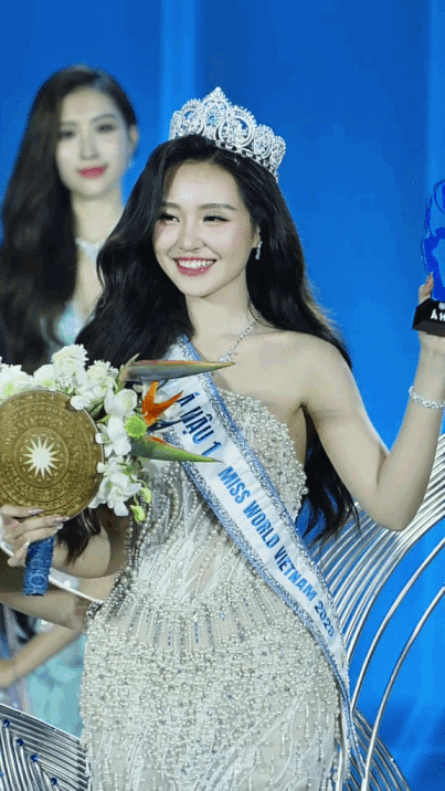 Phương Oanh v&agrave; "đối thủ của c&ocirc; ấy": So k&egrave; ngo&agrave;i đời, ai vượt trội hơn?- Ảnh 8.