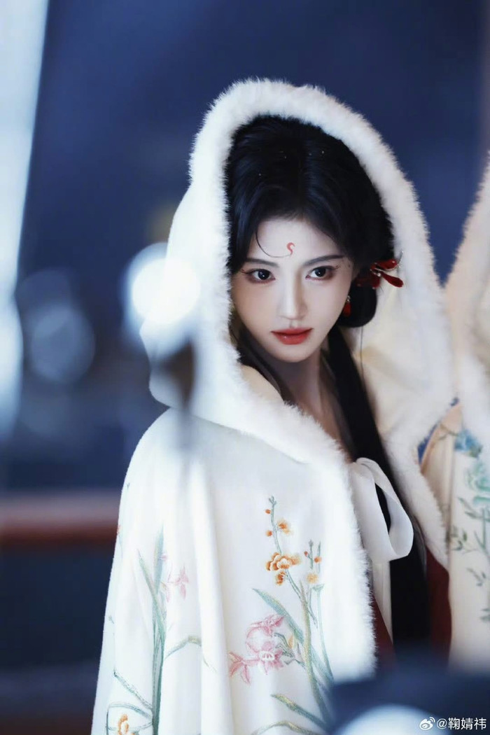 Sắp c&oacute; 1 phim Trung Quốc dở đến mấy vẫn đầy người xem: Nhan sắc n&acirc;ng tầm kịch bản, ch&ecirc; g&igrave; cũng được trừ visual- Ảnh 4.