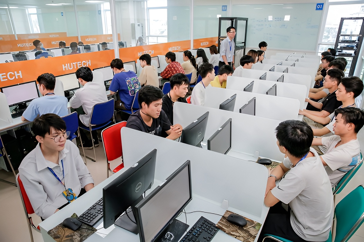 Ng&agrave;nh học đang đặc biệt kh&aacute;t nh&acirc;n lực ở cả Việt Nam v&agrave; tr&ecirc;n thế giới, AI c&agrave;ng ph&aacute;t triển lại c&agrave;ng HOT- Ảnh 2.