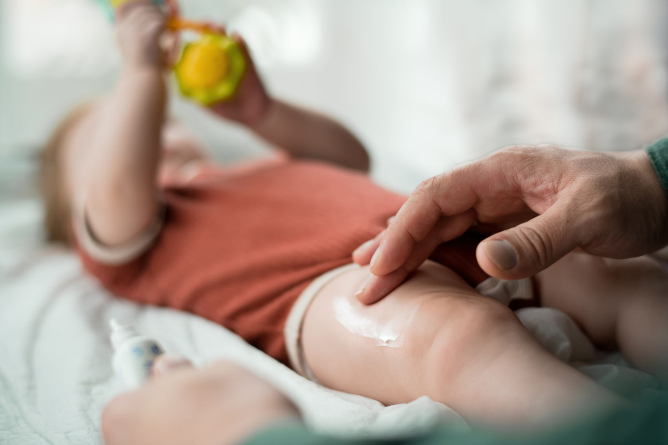 Người phụ nữ mang thai sau khi quan hệ với cặp anh em sinh đ&ocirc;i, x&eacute;t nghiệm ADN đưa ra kết luận "kh&ocirc;ng thể tin nổi"- Ảnh 1.