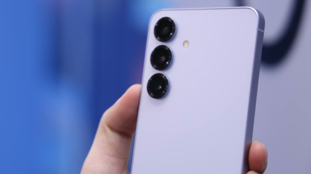 Đánh giá Galaxy S25: Giá chạm đáy, có nên mua ngay 2026?- Ảnh 2. Đánh giá Galaxy S25: Giá chạm đáy, có nên mua ngay 2026?- Ảnh 2.
