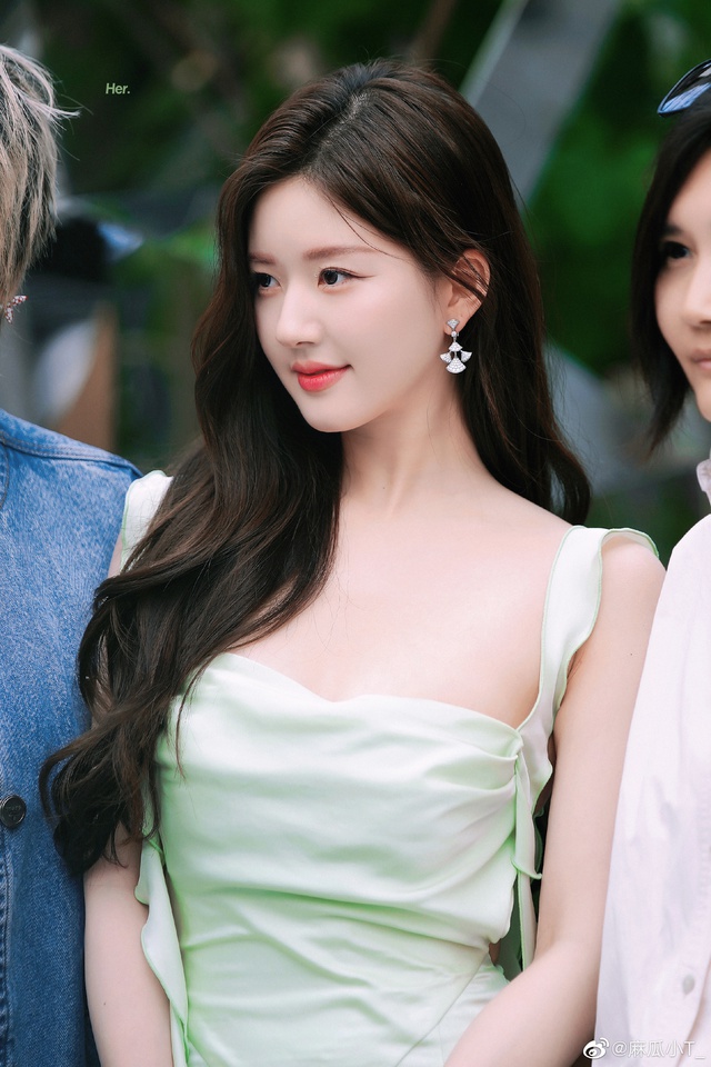 Triệu Lộ Tư quay về thời đỉnh cao nhan sắc- Ảnh 8.