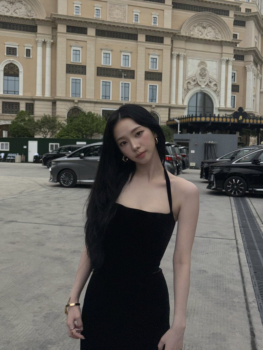 Đại mỹ nh&acirc;n được chọn l&agrave;m ti&ecirc;u chuẩn cho vẻ đẹp AI: D&aacute;ng v&oacute;c gợi cảm chuẩn đồng hồ c&aacute;t, d&igrave;m đến mấy cũng kh&ocirc;ng xấu nổi- Ảnh 3.