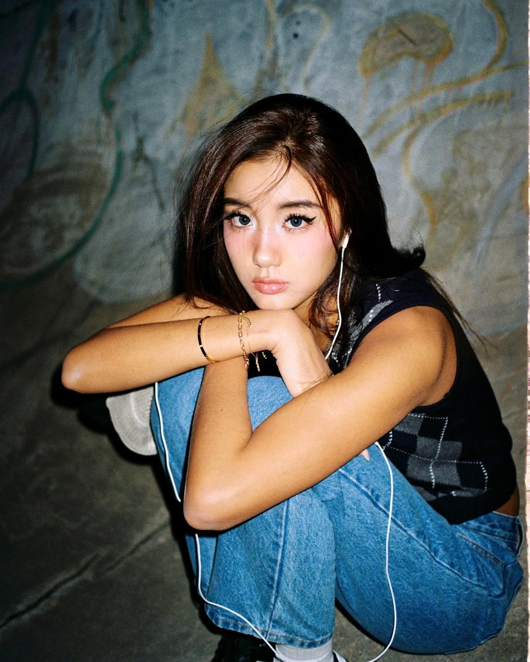 Đi chung show với Huyền 204, c&ocirc; g&aacute;i da n&acirc;u n&agrave;y đang được khen "tung trời": Đẹp dữ thần!- Ảnh 4.