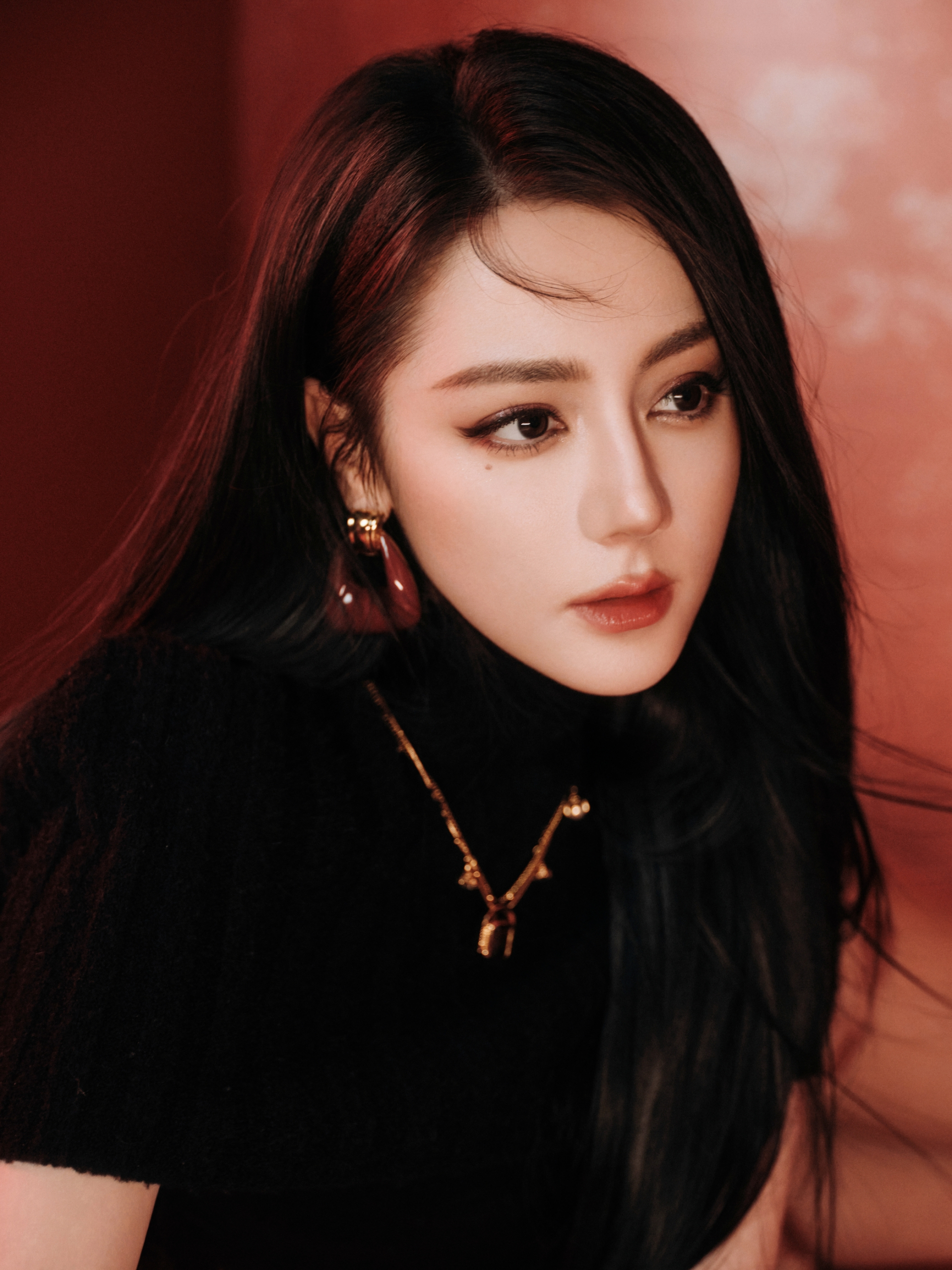 Ph&eacute;p m&agrave;u cũng kh&ocirc;ng cứu nổi Địch Lệ Nhiệt Ba- Ảnh 8.