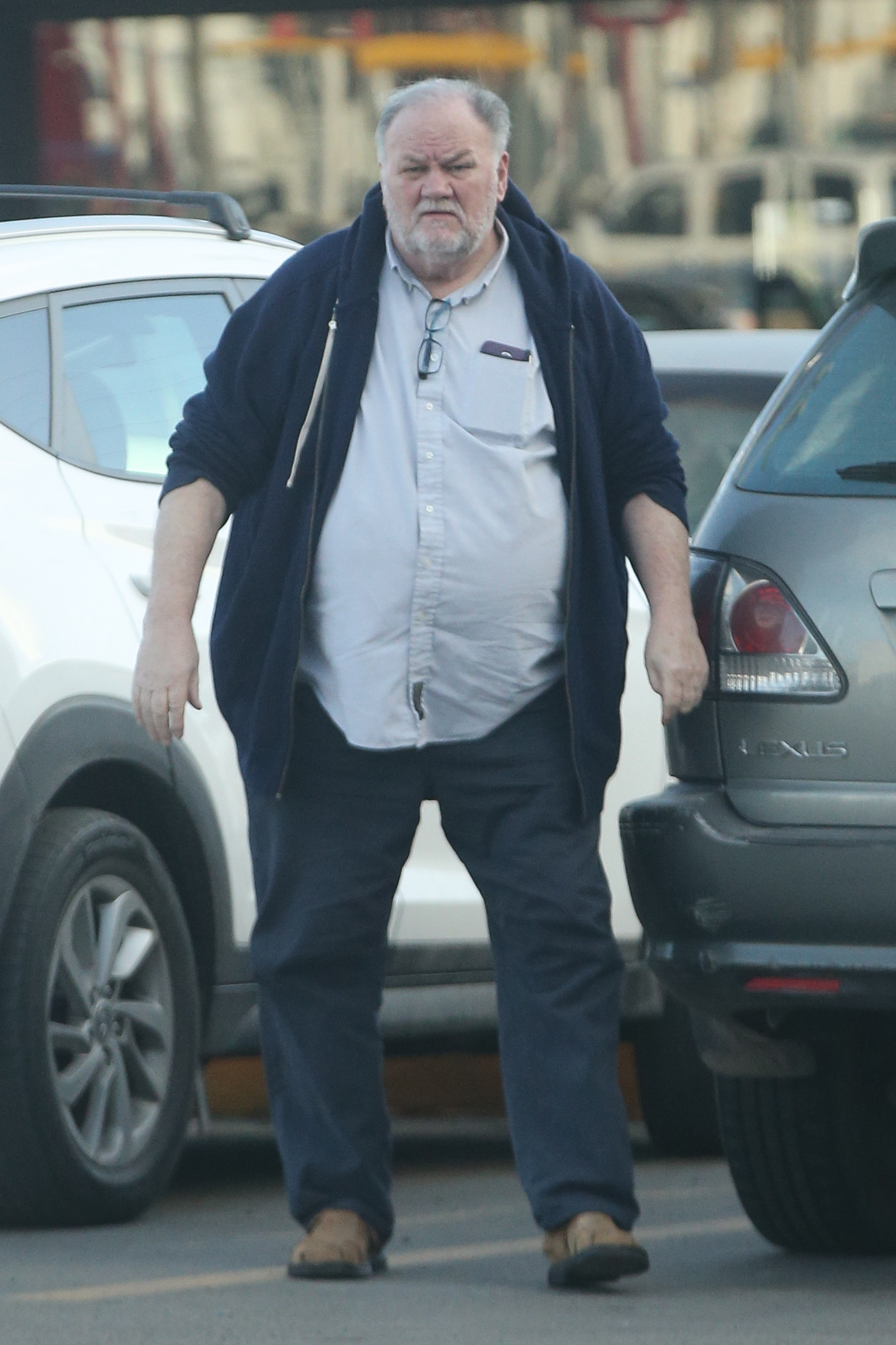 Bị con g&aacute;i xa c&aacute;ch, bố ruột Meghan Markle t&igrave;m thấy t&igrave;nh y&ecirc;u với nữ y t&aacute; k&eacute;m 35 tuổi sau bạo bệnh: "T&ocirc;i kh&ocirc;ng bận t&acirc;m miệng đời"- Ảnh 1.