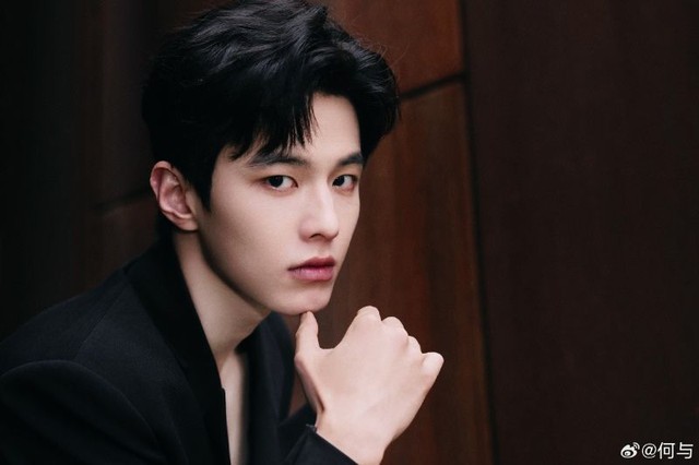 Lộ diện top 10 nam thần 95 diễn tệ nhất Cbiz, đẹp trai đi&ecirc;n đảo m&agrave; diễn "cay mắt" qu&aacute; đi th&ocirc;i- Ảnh 1.