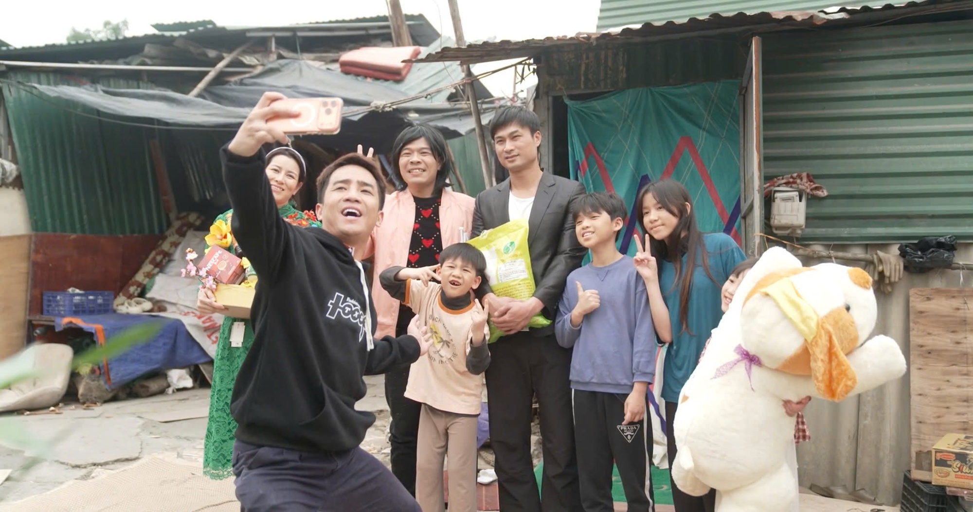 Giời Ơi! M&igrave;nh Đi Đ&acirc;u Thế? trở th&agrave;nh &ldquo;điểm chạm thương mại&rdquo;, nội dung &ldquo;b&aacute;n h&agrave;ng&rdquo; thay quảng c&aacute;o- Ảnh 4.