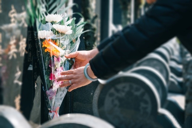 Tại sao c&uacute;ng b&aacute;i linh đ&igrave;nh nh&agrave; cửa vẫn lục đục? Đọc 3 cấm kỵ tảo mộ ng&agrave;y Thanh Minh mới giật m&igrave;nh v&igrave; bao năm qua to&agrave;n l&agrave;m sai- Ảnh 1.