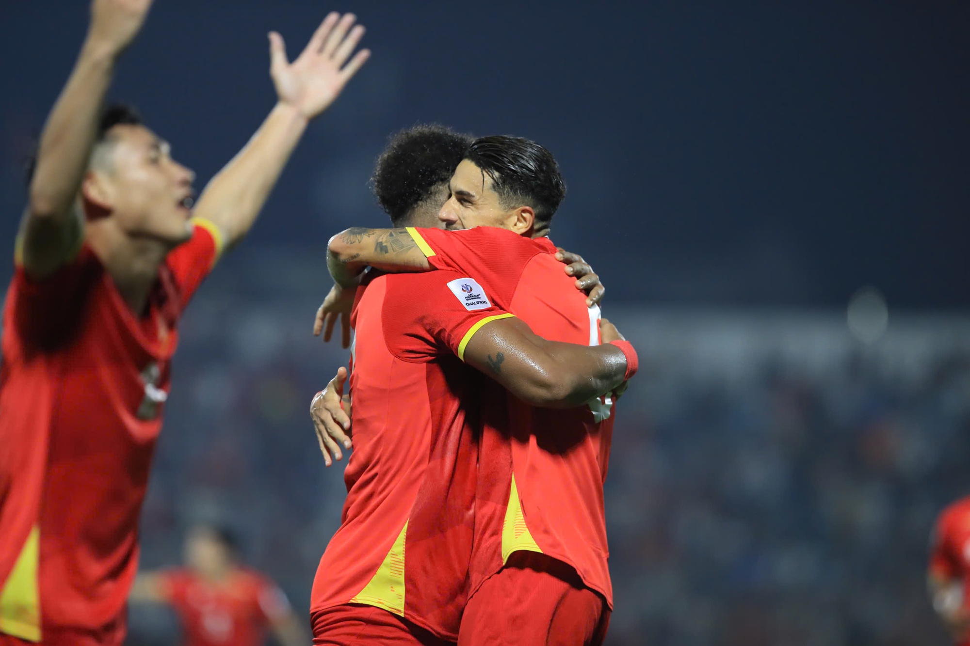 Xuân Son thị uy sức mạnh, lập cú đúp "huỷ diệt" tuyển Malaysia- Ảnh 4. Xuân Son thị uy sức mạnh, lập cú đúp "huỷ diệt" tuyển Malaysia- Ảnh 4.