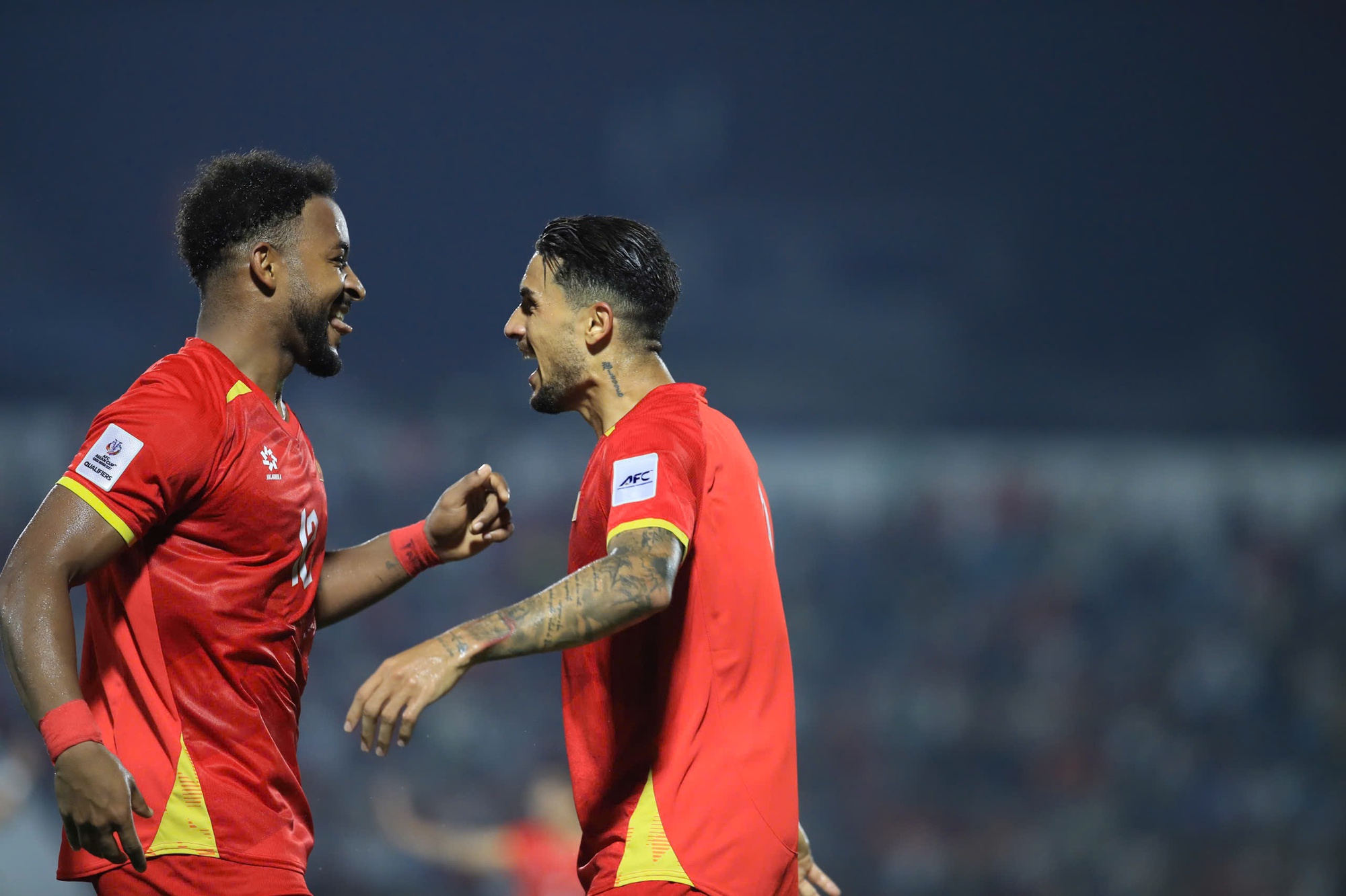 Xuân Son thị uy sức mạnh, lập cú đúp "huỷ diệt" tuyển Malaysia- Ảnh 3. Xuân Son thị uy sức mạnh, lập cú đúp "huỷ diệt" tuyển Malaysia- Ảnh 3.