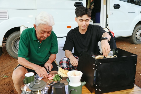 Nam ca sĩ Vbiz tự nhận cả đời chưa c&oacute; lấy 1 bản hit, ra MV phản cảm viral bằng 16 năm đi h&aacute;t- Ảnh 6.