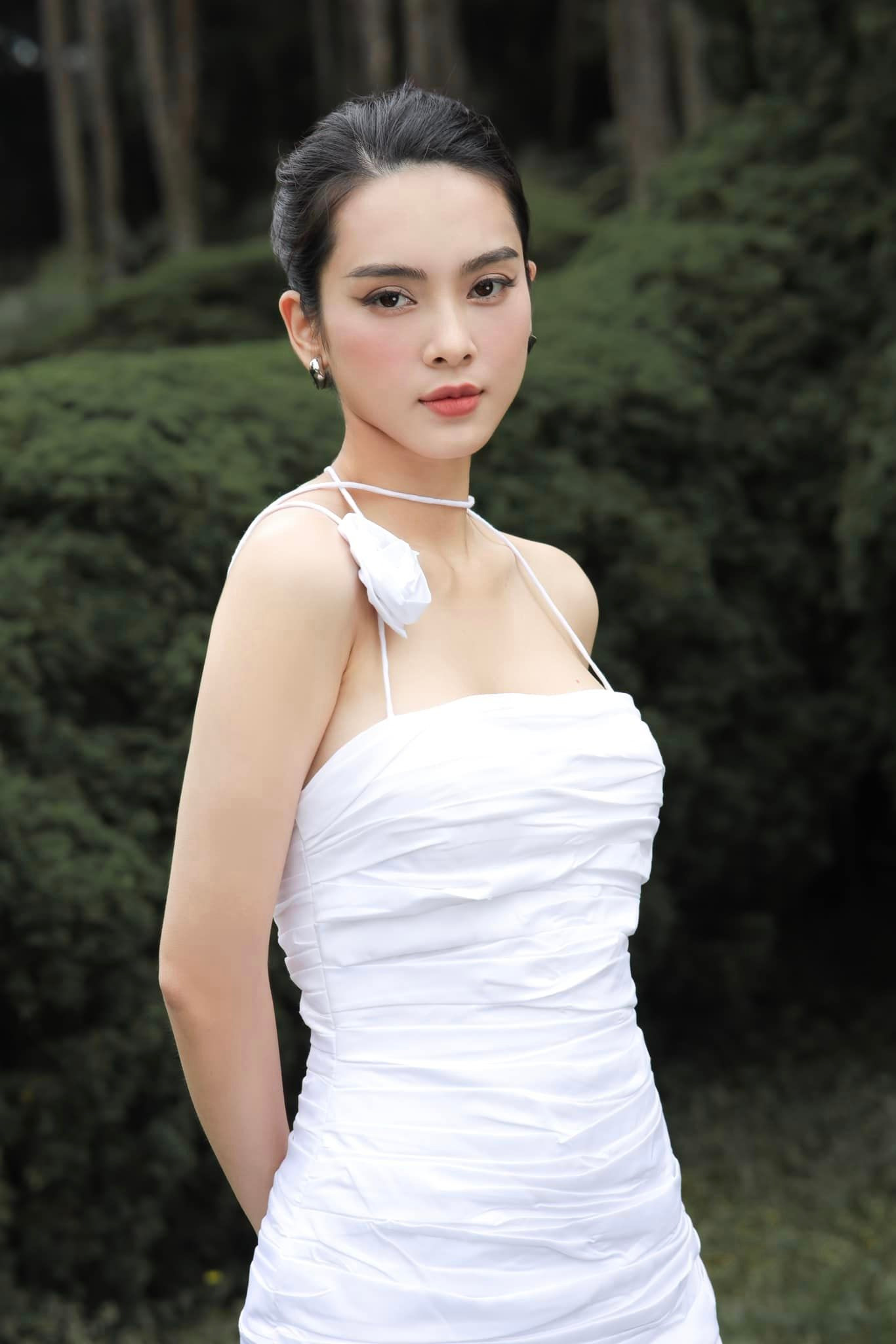 Showbiz Việt c&oacute; một mỹ nh&acirc;n l&agrave;m mẹ từ năm 18 tuổi, nhan sắc xinh đẹp nhưng cuộc đời lắm tru&acirc;n chuy&ecirc;n- Ảnh 3.