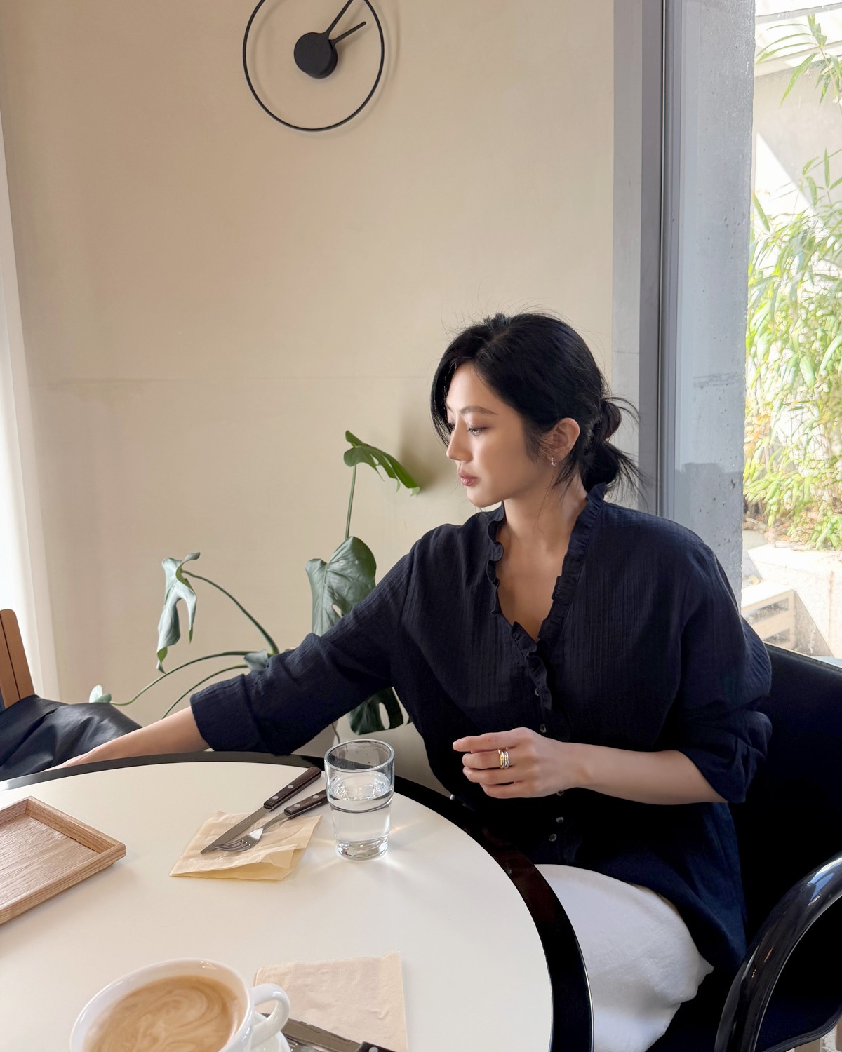 4 c&aacute;ch buộc t&oacute;c thu gọn gương mặt, nhẹ m&aacute;t cho m&ugrave;a h&egrave;- Ảnh 4.