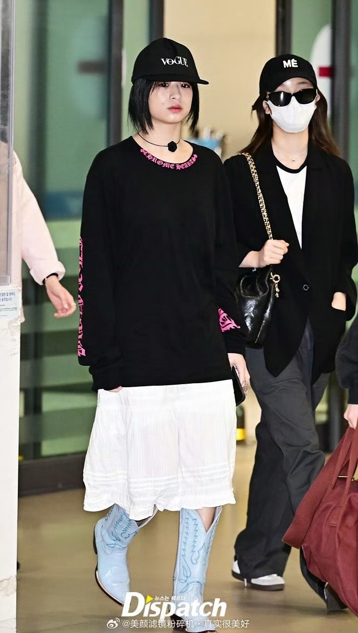 Nữ idol gập bụng 800 lần 1 ng&agrave;y bị netizen Trung ch&ecirc; ph&aacute;t tướng, mặc luộm thuộm- Ảnh 4.