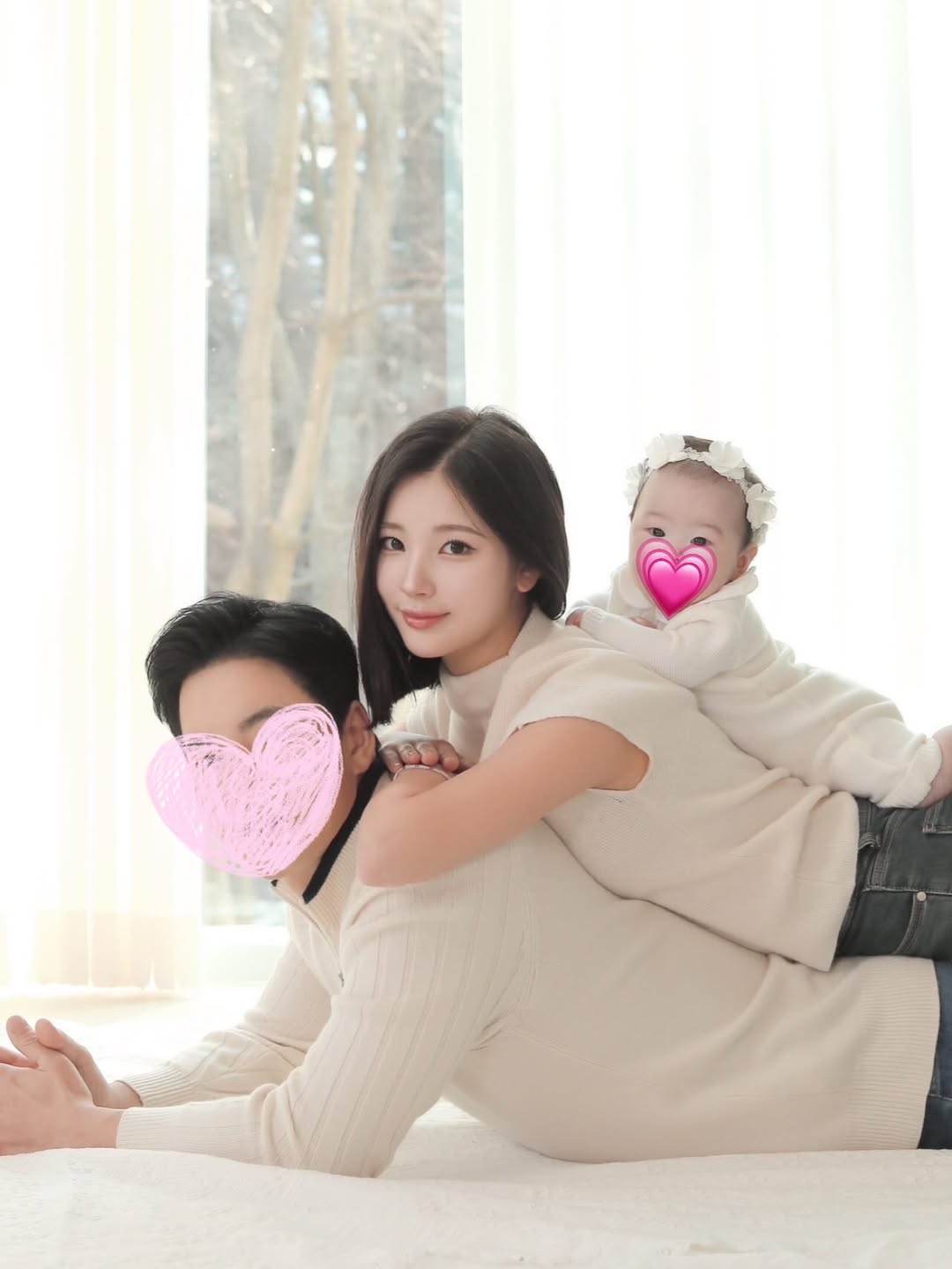 Nữ ca sĩ sinh năm 1999 giải nghệ, b&iacute; mật sinh con cho đại gia hơn 15 tuổi- Ảnh 1.