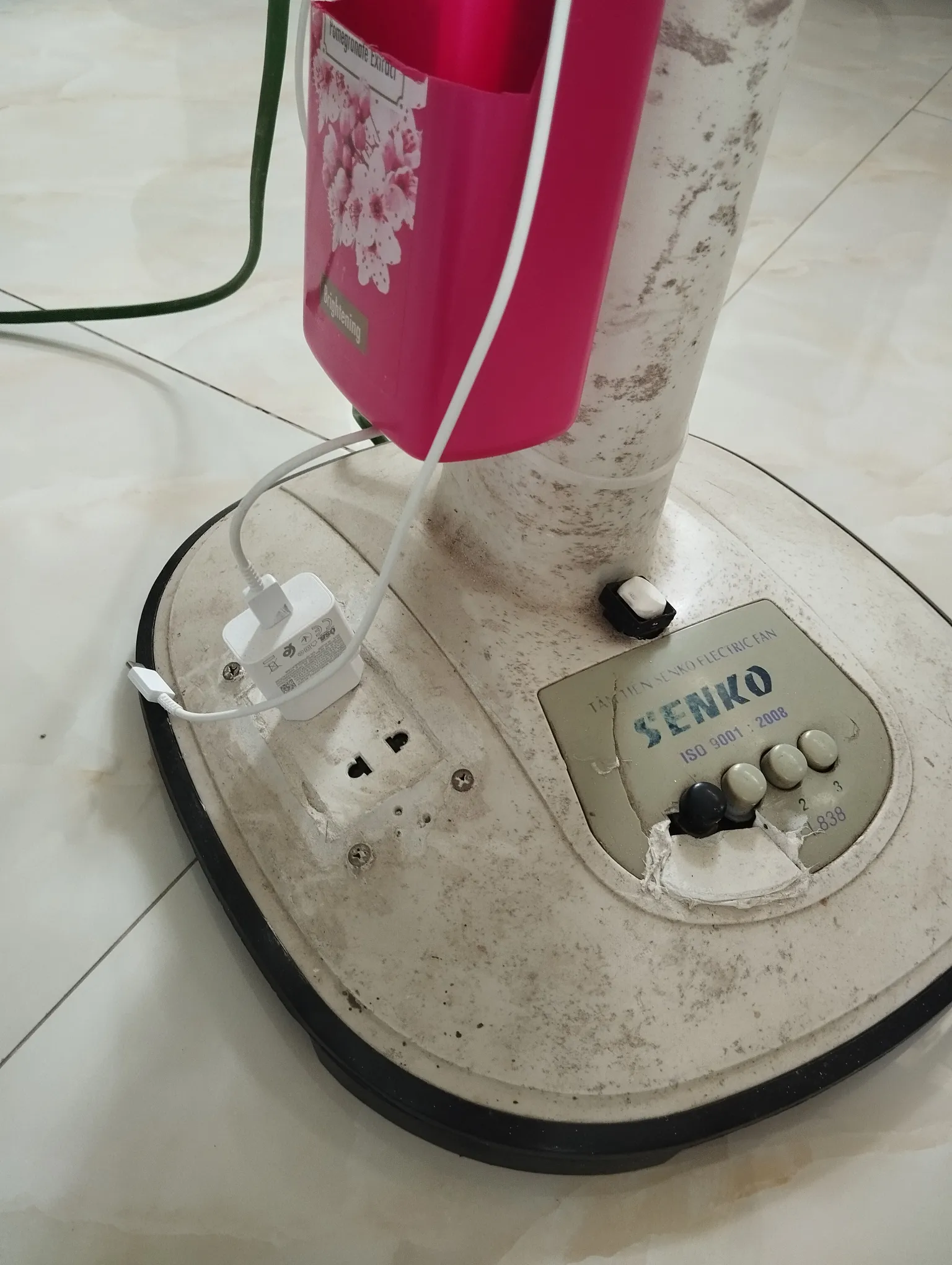 D&ugrave;ng Threads đủ l&acirc;u để được chi&ecirc;m ngưỡng loạt "bằng-s&aacute;ng-chế" độc lạ của phụ huynh: Quạt bay trong WC, nồi cơm mở bằng ch&igrave;a kh&oacute;a..., hội-nh&agrave;-gi&agrave;u l&agrave;m sao biết?- Ảnh 5.