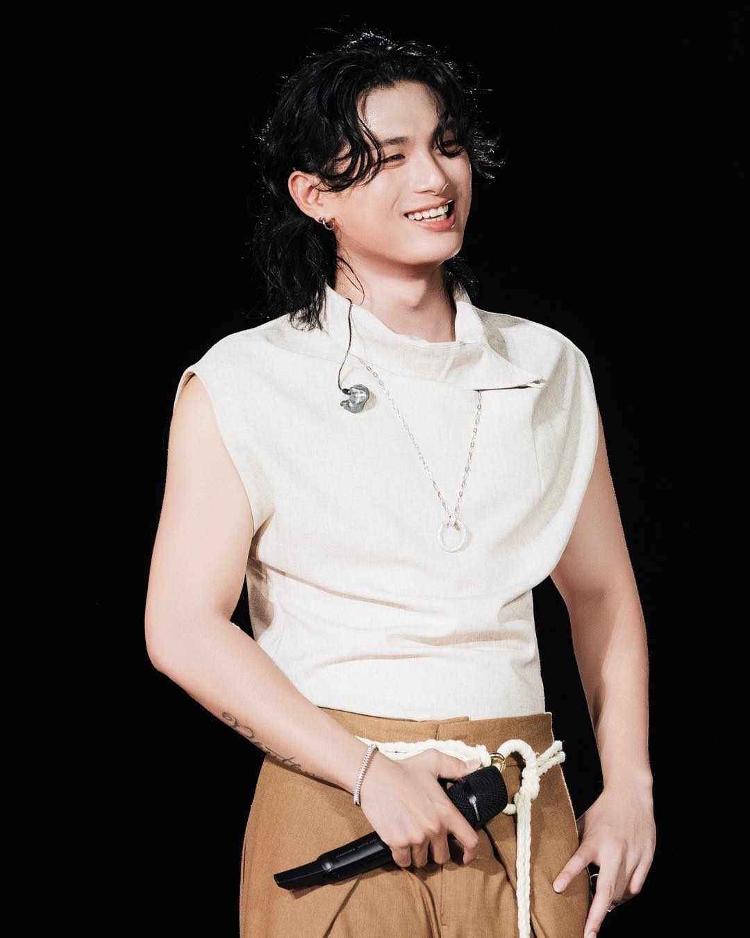 Nam ca sĩ khiến Trấn Th&agrave;nh cảm th&aacute;n &ldquo;văn minh, th&ocirc;ng minh, quốc tế&rdquo;, phải c&oacute; vị thế cao hơn- Ảnh 7.