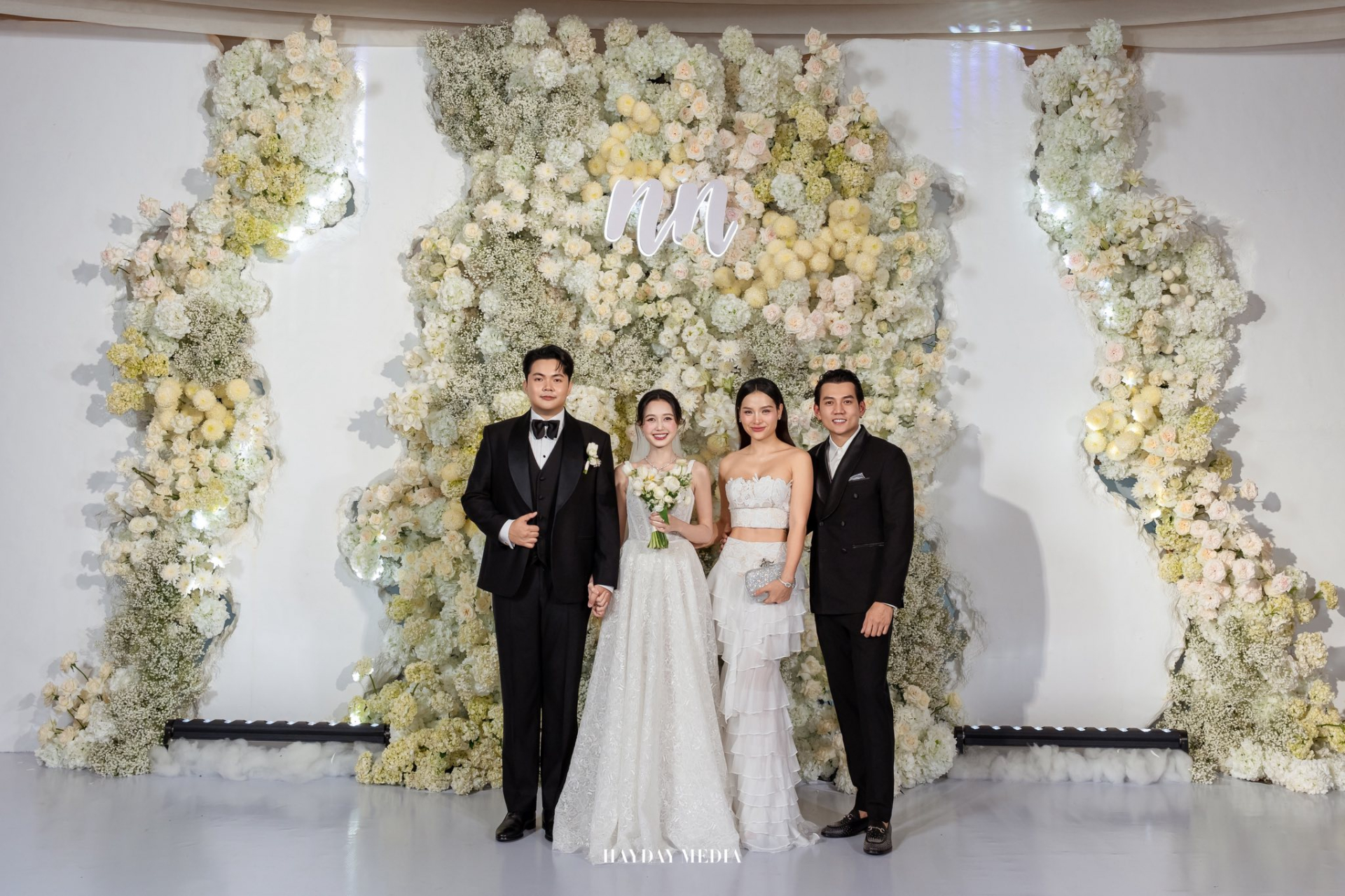 Th&aacute;i độ lạ của Hải Nam - Jun Vũ b&ecirc;n trong đ&aacute;m cưới quy tụ cả d&agrave;n sao Vbiz- Ảnh 15.