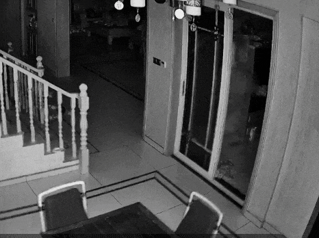 Tủ lạnh nổ tung trong đêm vì món đồ quen thuộc- Ảnh 1. Tủ lạnh nổ tung trong đêm vì món đồ quen thuộc- Ảnh 1.