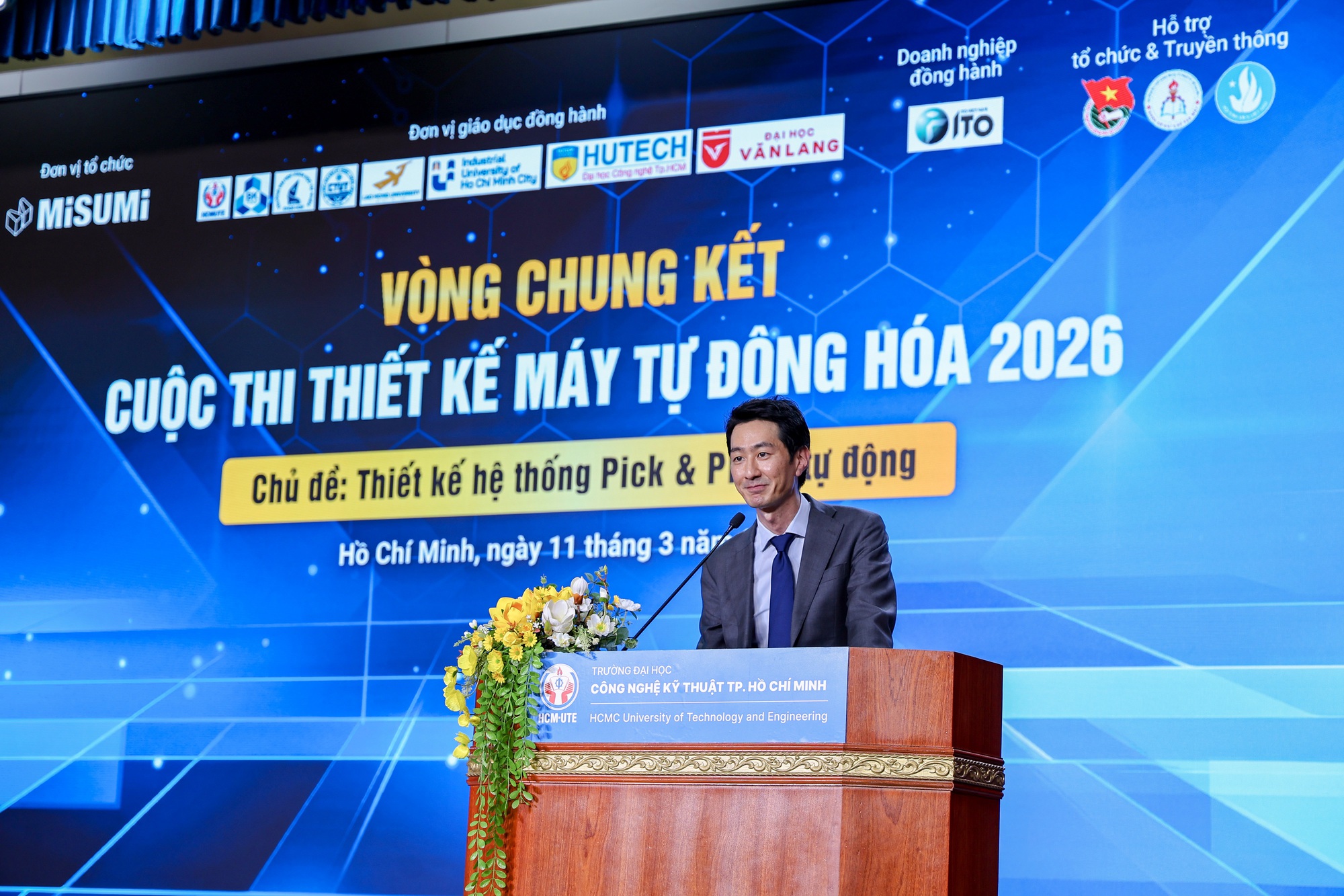 Gặp nh&oacute;m 5 ch&agrave;ng trai gi&agrave;nh giải Nhất tại cuộc thi Thiết kế M&aacute;y tự động h&oacute;a 2026: 48 giờ kh&ocirc;ng ngủ v&agrave; 6 tuần bứt tốc- Ảnh 2.