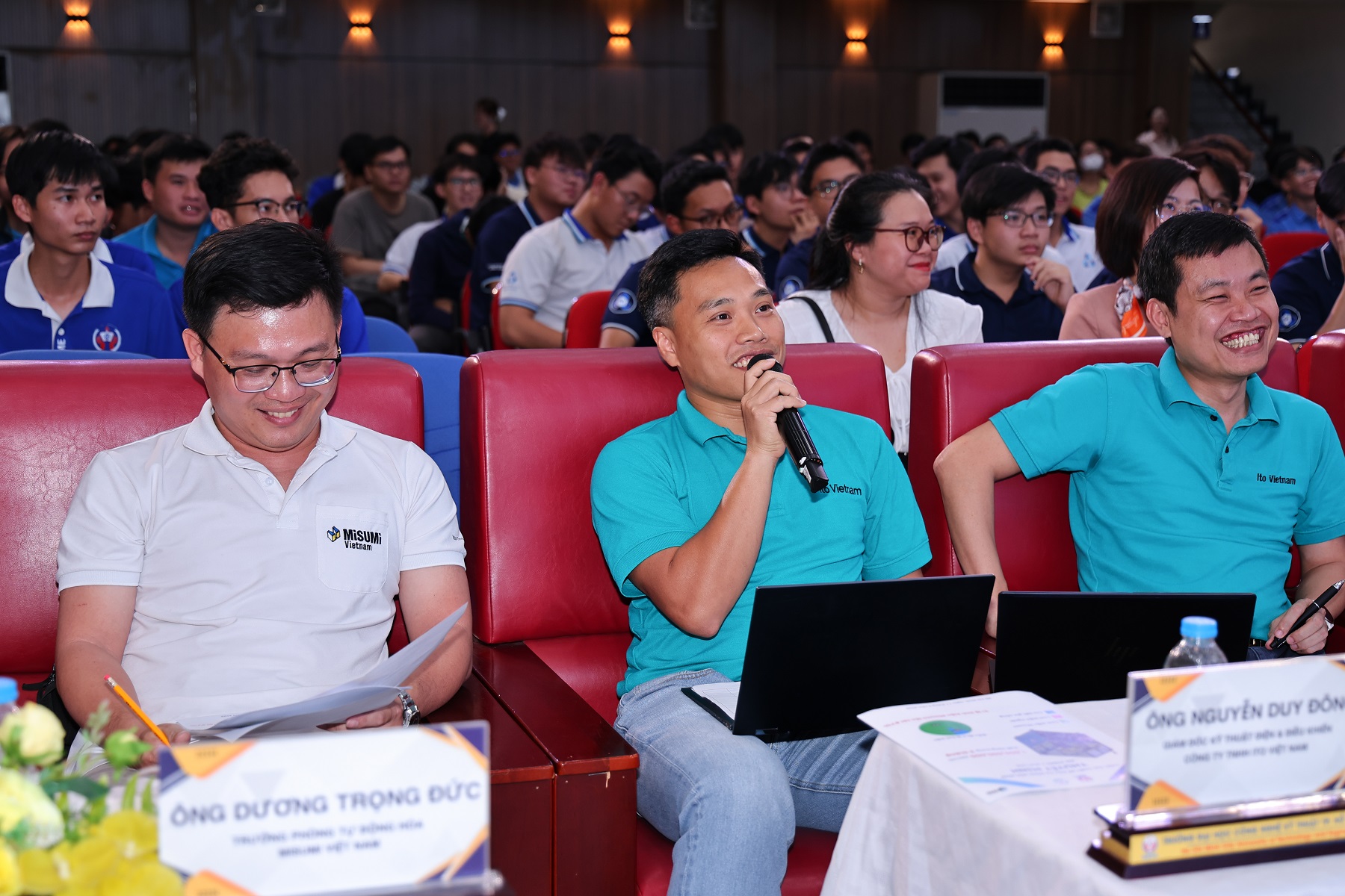 Gặp nh&oacute;m 5 ch&agrave;ng trai gi&agrave;nh giải Nhất tại cuộc thi Thiết kế M&aacute;y tự động h&oacute;a 2026: 48 giờ kh&ocirc;ng ngủ v&agrave; 6 tuần bứt tốc- Ảnh 3.