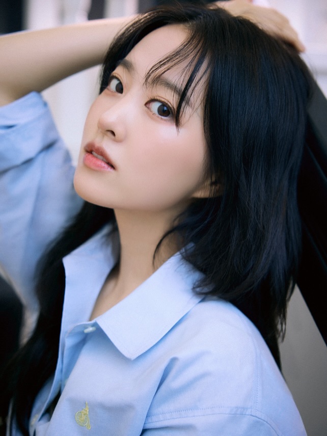 Mỹ nh&acirc;n showbiz sau 20 năm mặc lại đồng phục nữ sinh, nh&igrave;n nhan sắc phải thốt l&ecirc;n 