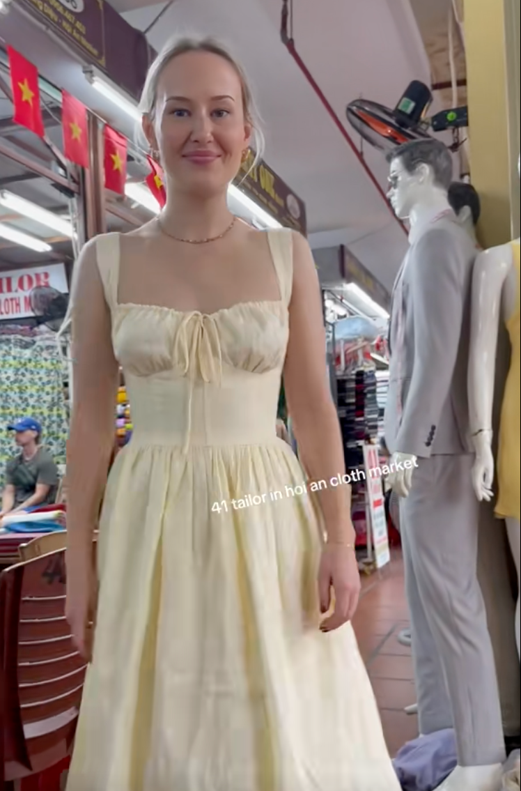 Hội chị em khoe v&aacute;y &aacute;o cực xinh may ở Hội An: Gi&aacute; từ 200k, nội trong v&ograve;ng 24 giờ l&agrave; c&oacute; v&aacute;y, mẫu n&agrave;o cũng xinh lung linh- Ảnh 13.