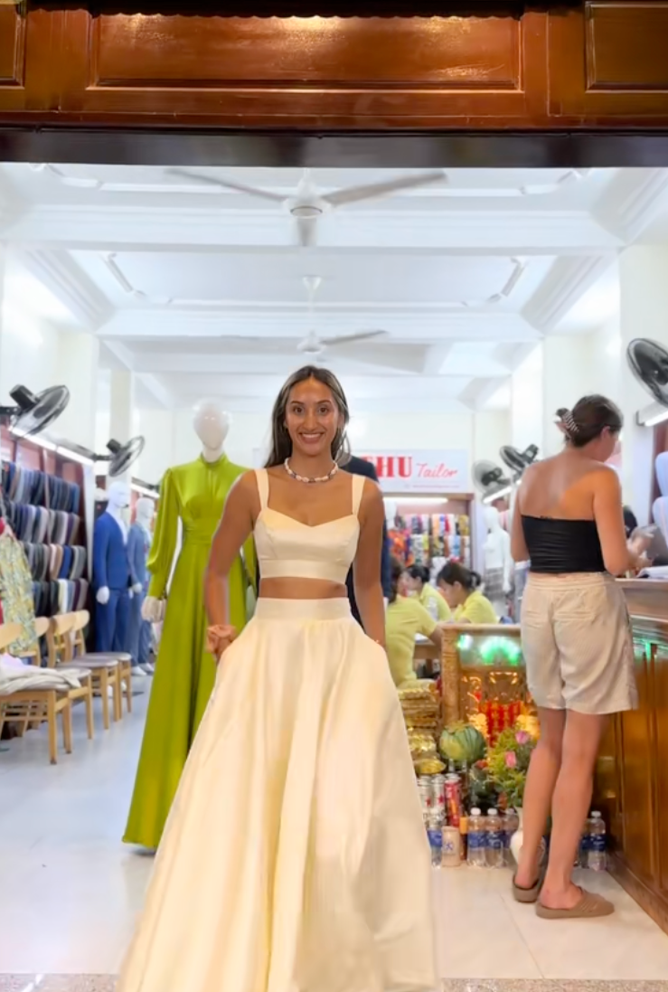 Hội chị em khoe v&aacute;y &aacute;o cực xinh may ở Hội An: Gi&aacute; từ 200k, nội trong v&ograve;ng 24 giờ l&agrave; c&oacute; v&aacute;y, mẫu n&agrave;o cũng xinh lung linh- Ảnh 20.