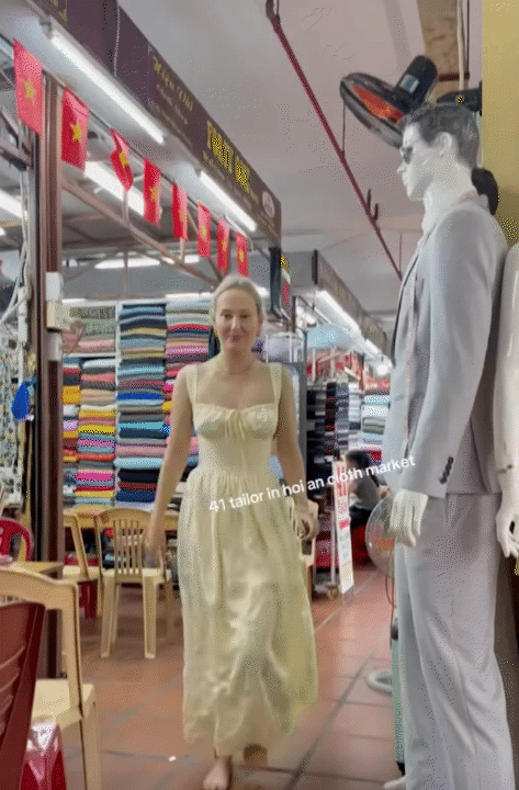 Hội chị em khoe v&aacute;y &aacute;o cực xinh may ở Hội An: Gi&aacute; từ 200k, nội trong v&ograve;ng 24 giờ l&agrave; c&oacute; v&aacute;y, mẫu n&agrave;o cũng xinh lung linh- Ảnh 14.