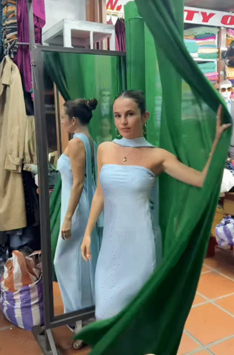 Hội chị em khoe v&aacute;y &aacute;o cực xinh may ở Hội An: Gi&aacute; từ 200k, nội trong v&ograve;ng 24 giờ l&agrave; c&oacute; v&aacute;y, mẫu n&agrave;o cũng xinh lung linh- Ảnh 1.